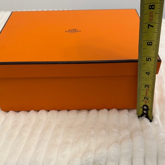 Hermès Signature Orange Gift Box - Picture 3 of 5